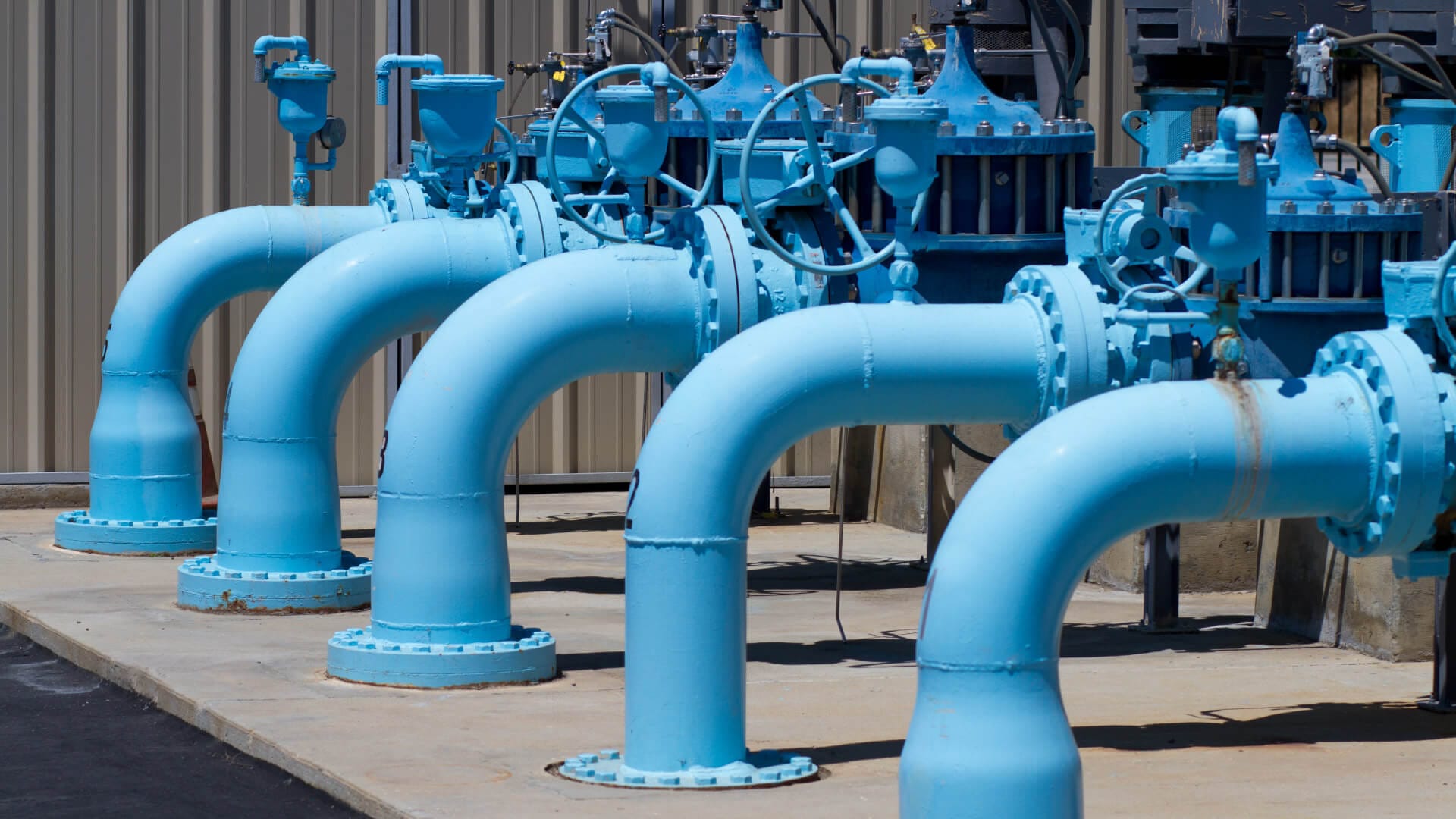 Wastewater pump station pipework